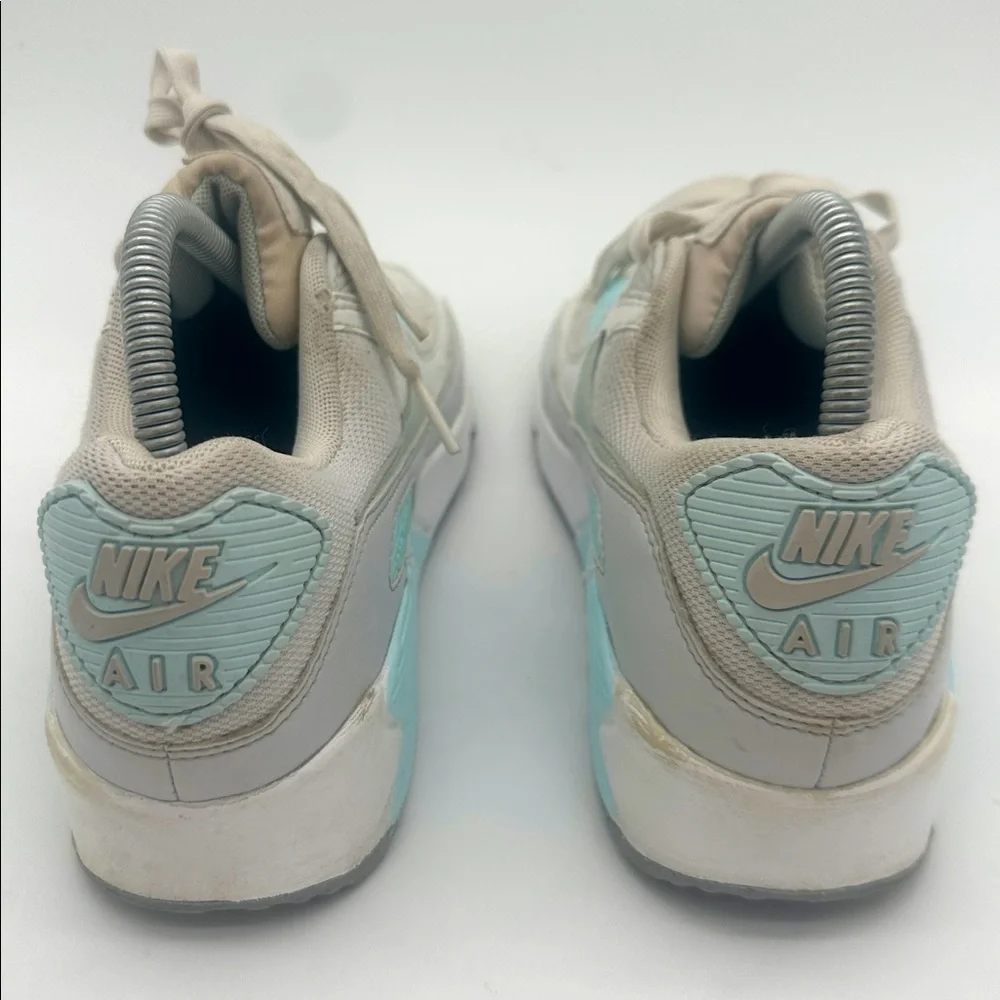Nike Air Max 90 White Glacier Blue Wolf Grey Light Silver Women's Size 8